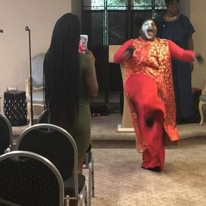 Meet your Posher, Joy